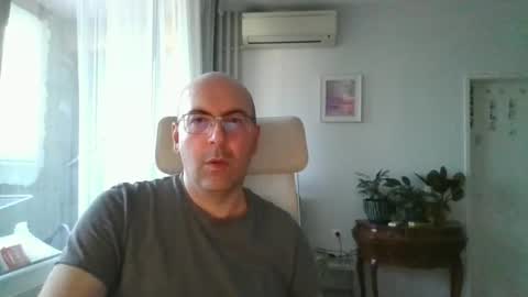 Snapshot of assbitch189 chatting on 06/15/26, 04:42 assbitch189 online show from 06/15/26, 04:42