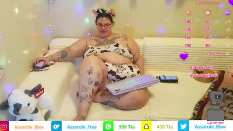 Snapshot of asserolee chatting on 03/15/26, 03:40 Cassie online show from 03/15/26, 03:40