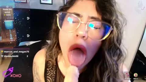 ash online show from 09/15/25, 07:14