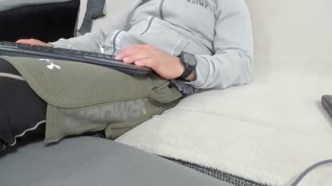 Snapshot of asshunnter chatting on 04/27/26, 05:11 MARCO online show from 04/27/26, 05:11