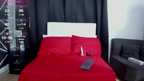 Snapshot of assia_roos chatting on 10/12/25, 07:13 Nahomi  online show from 10/12/25, 07:13