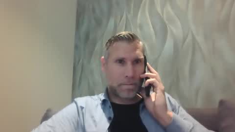 Snapshot of assmani28 chatting on 04/14/26, 02:01 Assmani28 online show from 04/14/26, 02:01