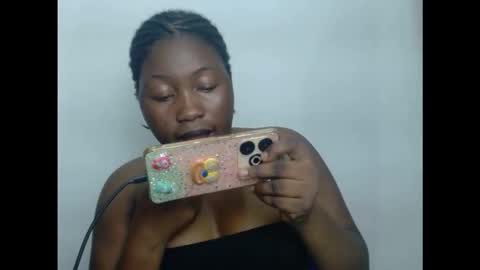 Snapshot of assnpussyx chatting on 10/17/25, 09:34 assnpussyx online show from 10/17/25, 09:34