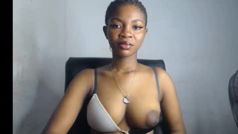 Snapshot of assy_ebony chatting on 03/22/26, 09:29 Lily online show from 03/22/26, 09:29