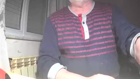 Snapshot of astelover chatting on 12/13/25, 08:47 astelover online show from 12/13/25, 08:47