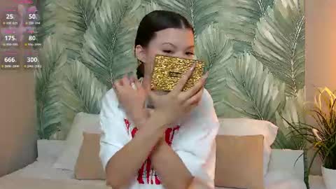 Snapshot of asterquinn chatting on 07/10/26, 04:39 Aster Quinn online show from 07/10/26, 04:39
