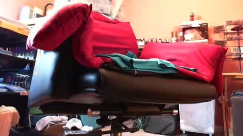 Snapshot of astiff1foru chatting on 01/09/25, 02:18 astiff1foru online show from 01/09/25, 02:18