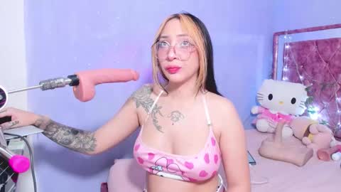 Snapshot of astra_01 chatting on 10/22/25, 02:45 Kitty online show from 10/22/25, 02:45