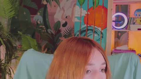 Snapshot of astra_lis chatting on 10/08/25, 12:25 Astra  online show from 10/08/25, 12:25