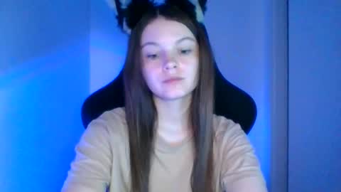 Snapshot of astradream_ chatting on 09/26/25, 05:17 astradream_ online show from 09/26/25, 05:17