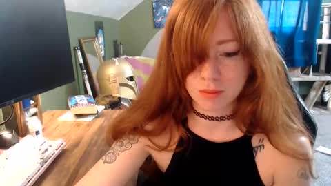 AstraeaSiren online show from 05/25/26, 05:41