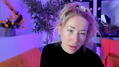 astramonroe online show from 09/25/25, 01:31