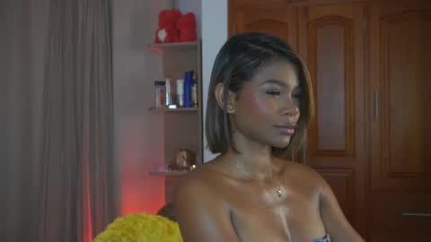 Snapshot of astrea_1 chatting on 11/09/25, 11:58 Astrea online show from 11/09/25, 11:58