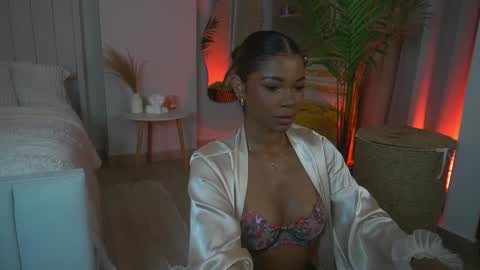 Snapshot of astrea_1 chatting on 11/26/25, 02:34 Astrea online show from 11/26/25, 02:34