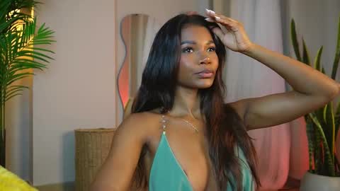 Snapshot of astrea_1 chatting on 03/13/26, 03:35 Astrea online show from 03/13/26, 03:35