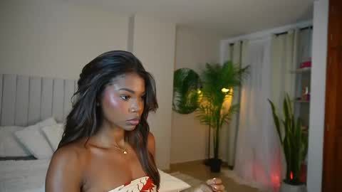 Snapshot of astrea_1 chatting on 04/22/26, 12:02 Astrea online show from 04/22/26, 12:02