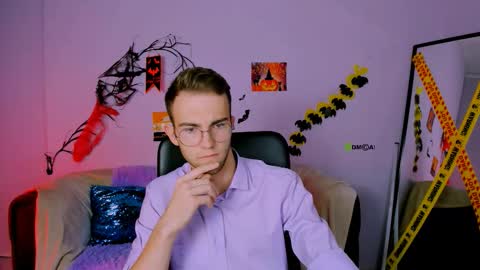 Snapshot of astren_villo chatting on 11/02/25, 01:13 astren online show from 11/02/25, 01:13