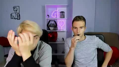 Snapshot of astren_villo chatting on 11/15/25, 06:44 astren online show from 11/15/25, 06:44