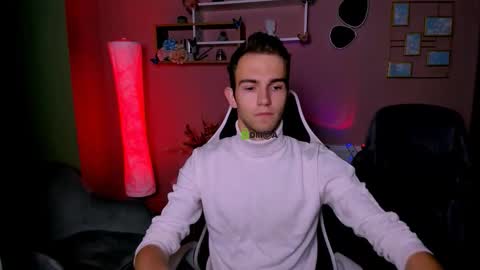 Snapshot of astren_villo chatting on 11/16/25, 06:52 astren online show from 11/16/25, 06:52