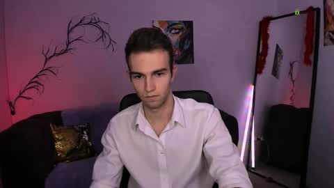 Snapshot of astren_villo chatting on 11/20/25, 08:19 astren online show from 11/20/25, 08:19