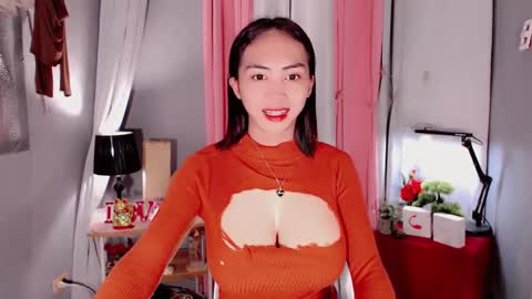 Snapshot of astrid_khalifa chatting on 01/04/25, 07:45 Astrid online show from 01/04/25, 07:45