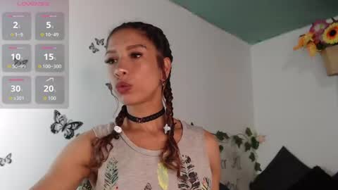 Astrid online show from 07/12/26, 01:40
