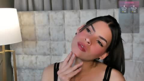 Snapshot of astrid_velle chatting on 04/01/26, 12:33 astrid_velle online show from 04/01/26, 12:33