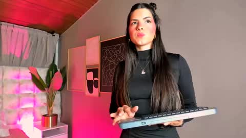 astrid_velle online show from 05/24/26, 01:32
