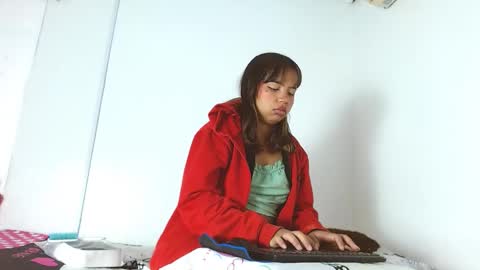 Snapshot of astridvagina18 chatting on 03/07/25, 12:12 ASTRID online show from 03/07/25, 12:12
