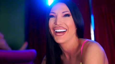 Astrid online show from 03/13/26, 08:37