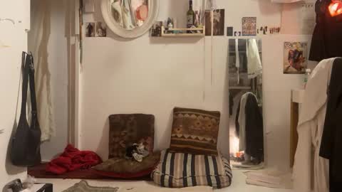 Astro Doll online show from 01/31/25, 06:47