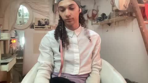 Snapshot of astrodoll chatting on 05/04/26, 05:53 Astro Doll online show from 05/04/26, 05:53