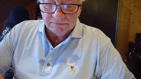 asusandy online show from 10/14/25, 03:02