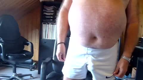 Snapshot of asusandy chatting on 07/17/26, 07:37 asusandy online show from 07/17/26, 07:37