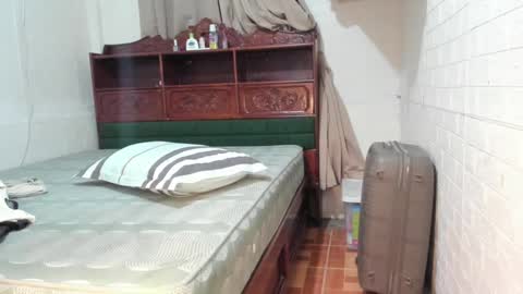 Snapshot of asuzaka27 chatting on 12/06/24, 03:52 asuzaka27 online show from 12/06/24, 03:52