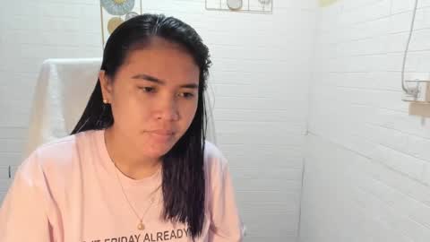 Snapshot of asuzaka27 chatting on 12/18/24, 02:10 asuzaka27 online show from 12/18/24, 02:10