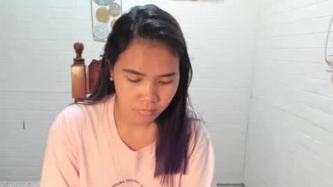 Snapshot of asuzaka27 chatting on 12/20/24, 01:58 asuzaka27 online show from 12/20/24, 01:58