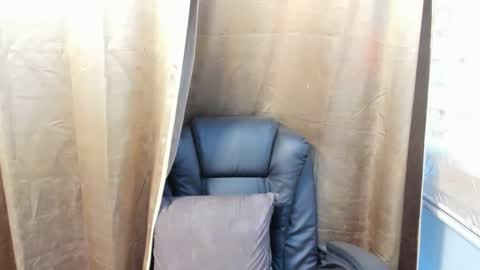 Snapshot of asuzaka27 chatting on 01/18/25, 05:31 asuzaka27 online show from 01/18/25, 05:31