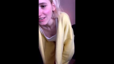 Snapshot of asya_new chatting on 09/13/25, 10:20 asya_new online show from 09/13/25, 10:20
