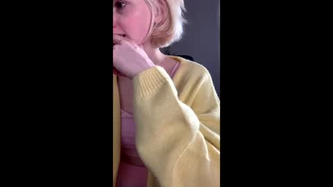 Snapshot of asya_new chatting on 09/18/25, 12:29 asya_new online show from 09/18/25, 12:29