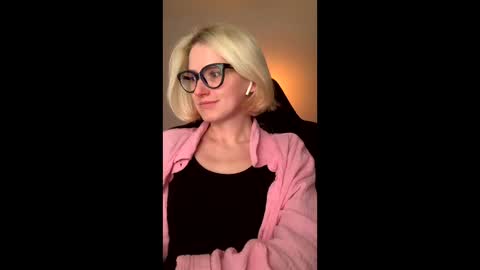 Snapshot of asya_new chatting on 10/02/25, 10:28 asya_new online show from 10/02/25, 10:28
