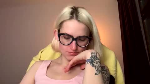 Snapshot of asya_new chatting on 10/05/25, 04:16 asya_new online show from 10/05/25, 04:16