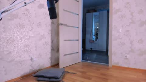 Snapshot of asya_sweet_ chatting on 04/18/26, 06:39 Anastasia online show from 04/18/26, 06:39
