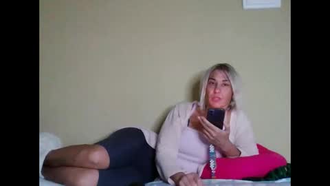 AsyaLu online show from 09/30/25, 09:14