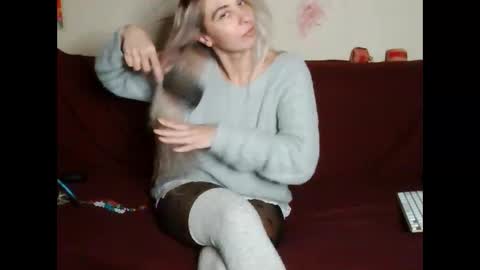 AsyaLu online show from 11/07/25, 03:01