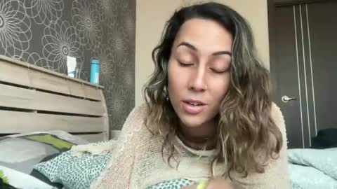 Atara online show from 03/18/26, 07:33