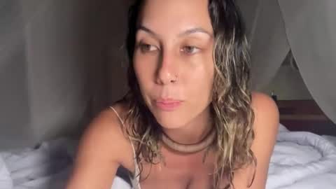 Snapshot of atara25 chatting on 05/10/26, 01:27 Atara online show from 05/10/26, 01:27