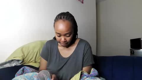 Snapshot of atara_seren chatting on 05/19/26, 01:56 atara_seren online show from 05/19/26, 01:56