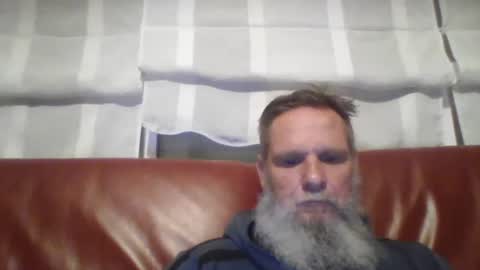Snapshot of atatanka chatting on 05/06/26, 10:15 atatanka online show from 05/06/26, 10:15