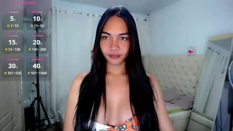 Snapshot of ate_sam chatting on 11/13/25, 07:57 Sam online show from 11/13/25, 07:57